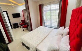 Hotel 11